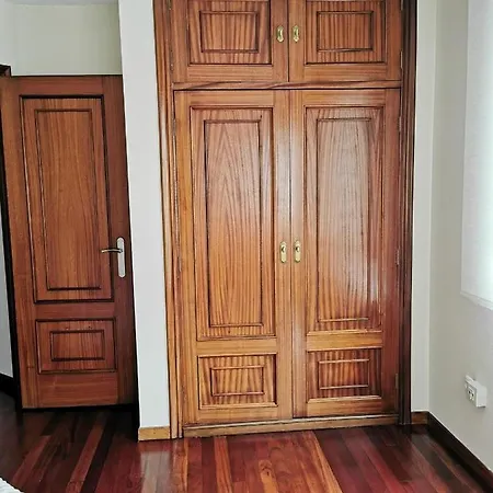 Piso Bertamirans Lägenhet